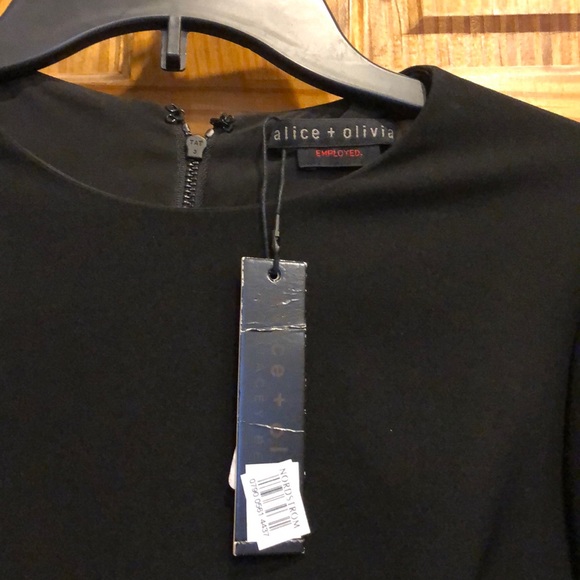 New Alice & Olivia black dress w bell sleeve, sz 2 - Picture 2 of 4